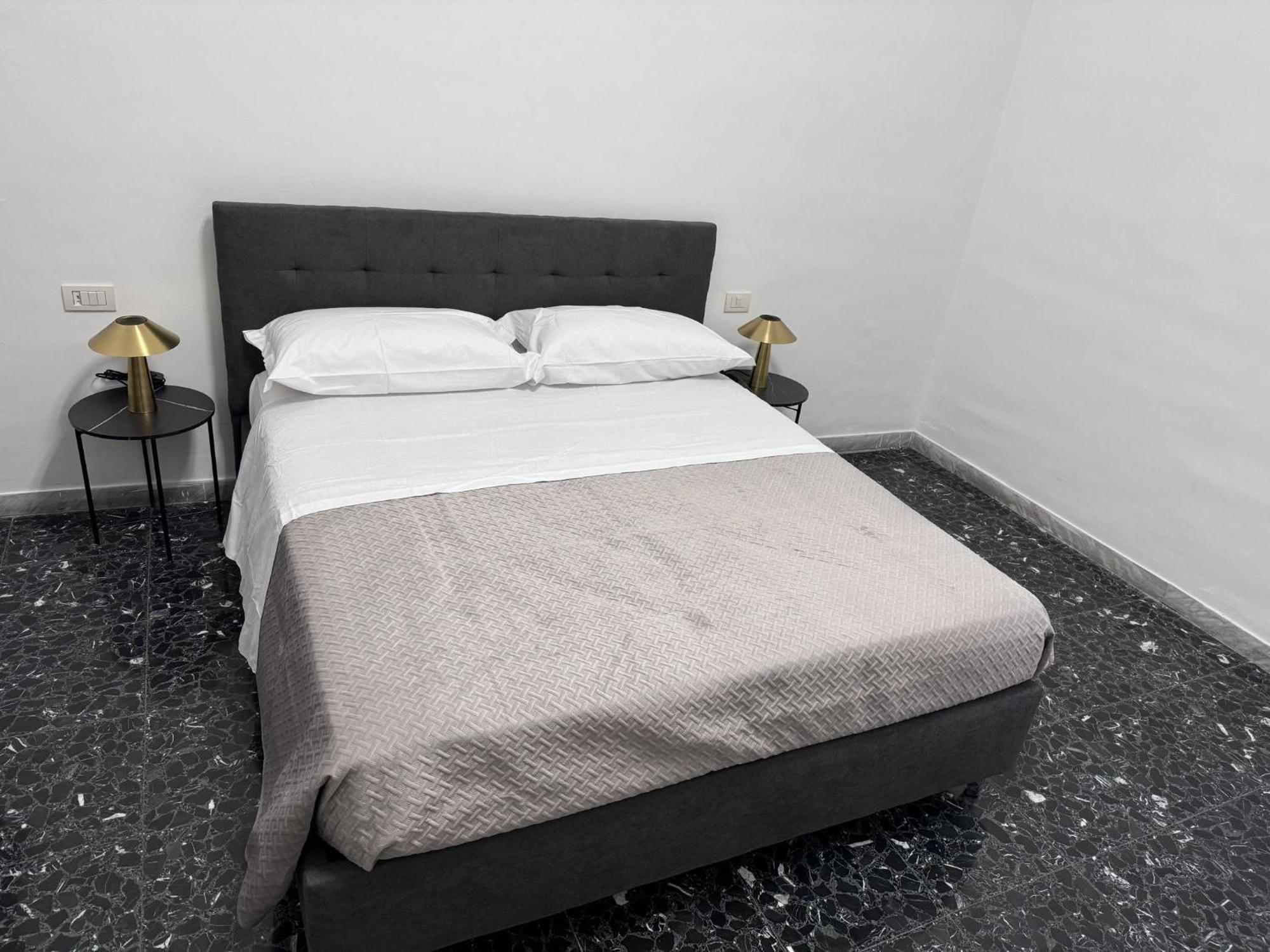 Larisa Home Apartment Рим Екстер'єр фото
