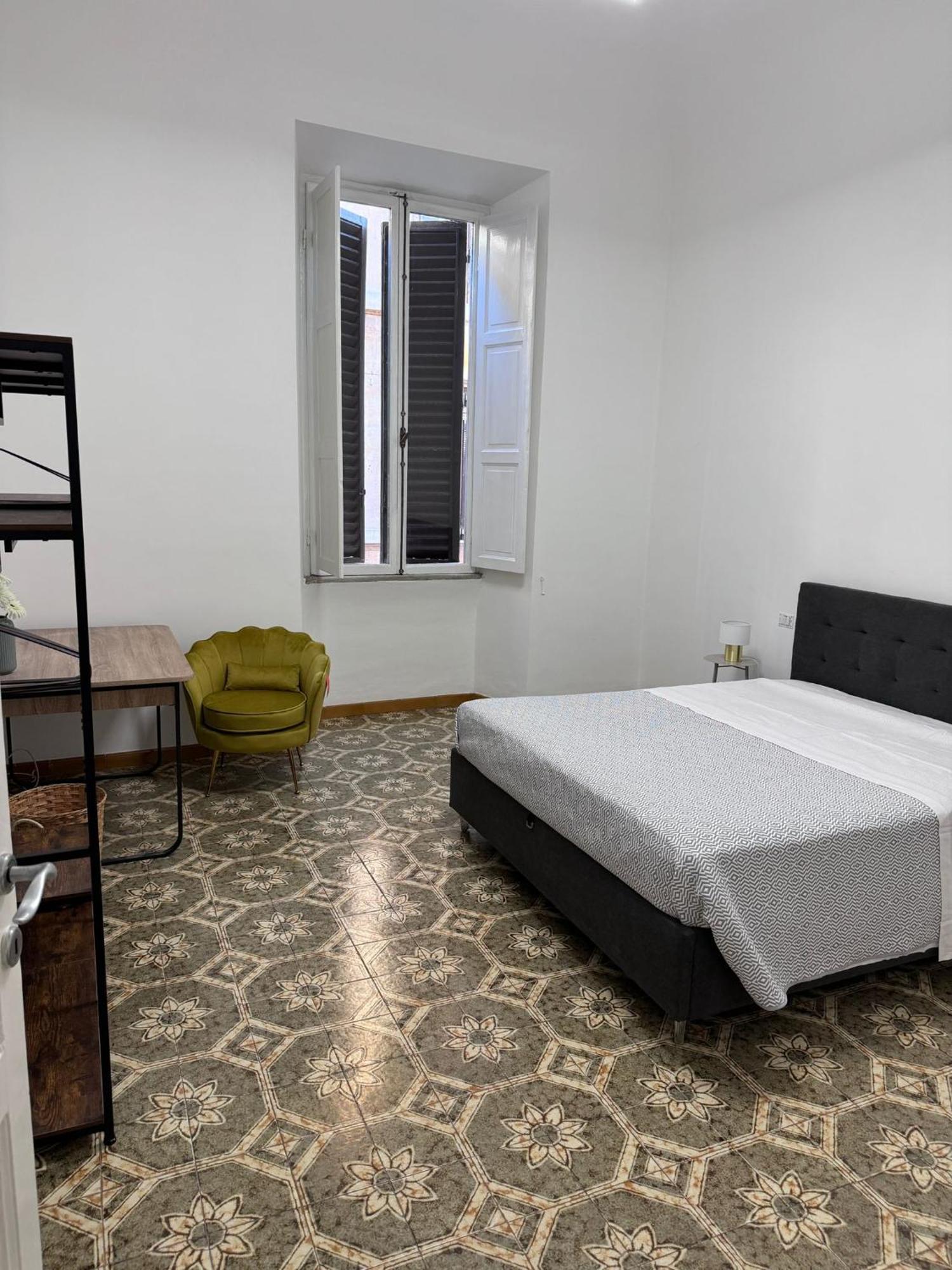 Larisa Home Apartment Рим Екстер'єр фото