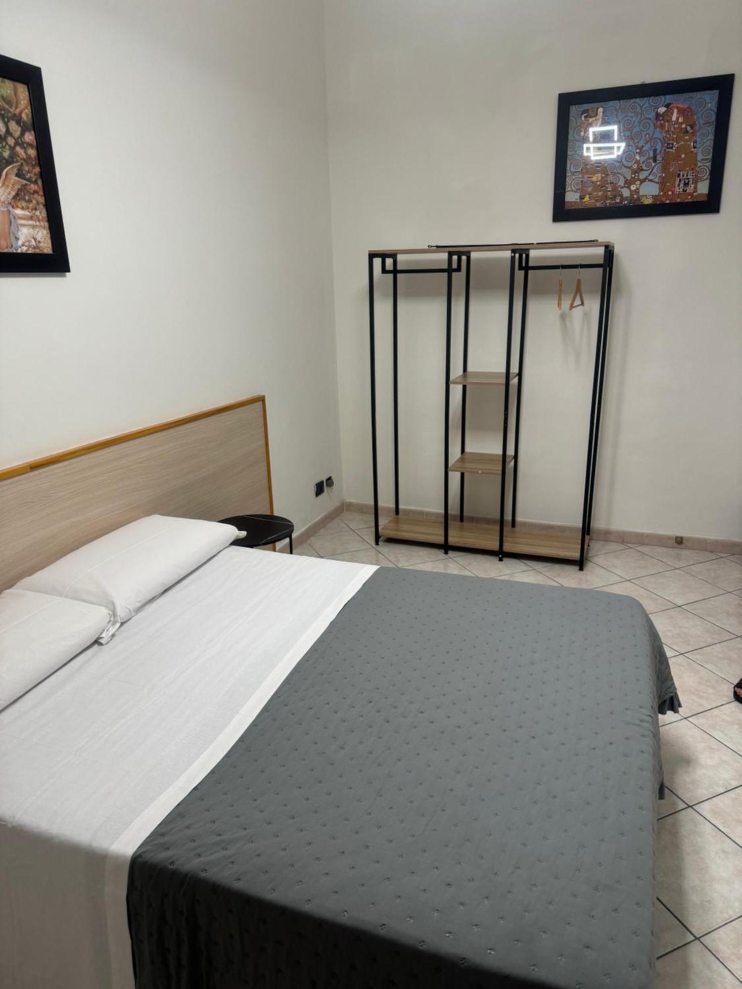 Larisa Home Apartment Рим Екстер'єр фото